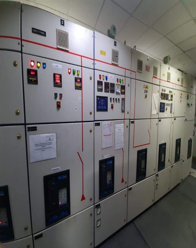 HT / LT switchgear line-up